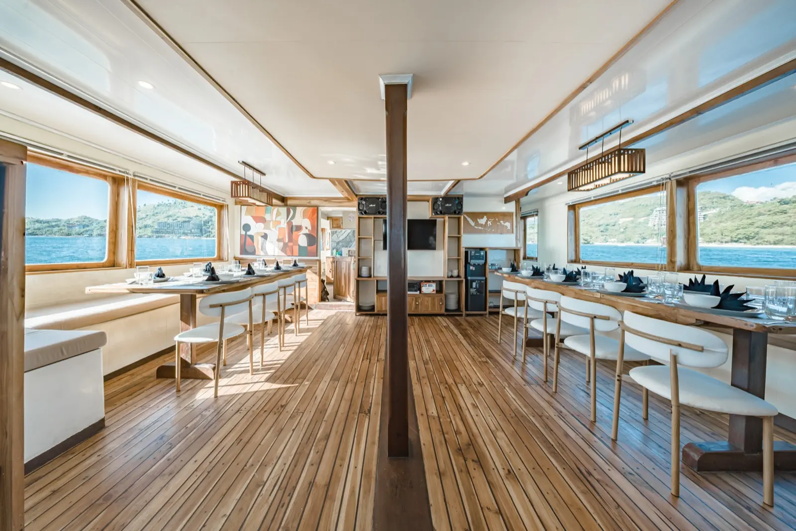 Raja Bintang 03 — dining room